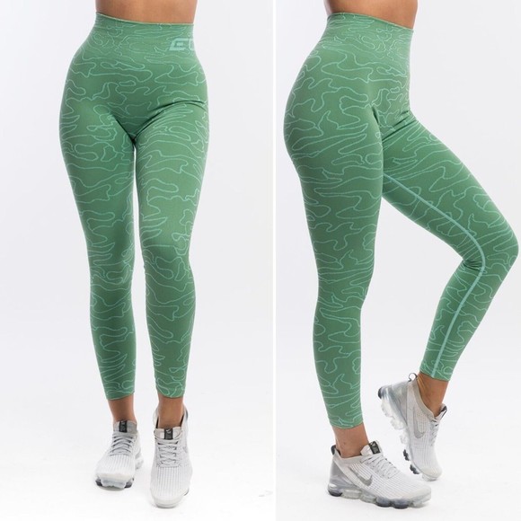 Squat Proof Scrunch Leggings